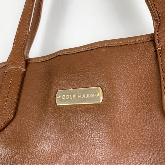 Cole Haan brown pebbled leather women’s tote bag with magnet button closure - Picture 7 of 8